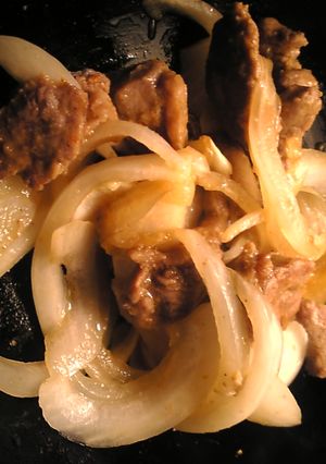 ラム肉と玉葱のピリ辛生姜炒め-レシピのメイン写真