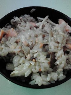 鮭ときのこの炊き込みご飯-レシピのメイン写真