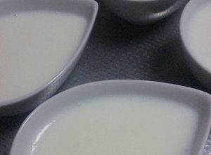 杏仁霜と寒天でぷるりん杏仁豆腐♪-レシピのメイン写真