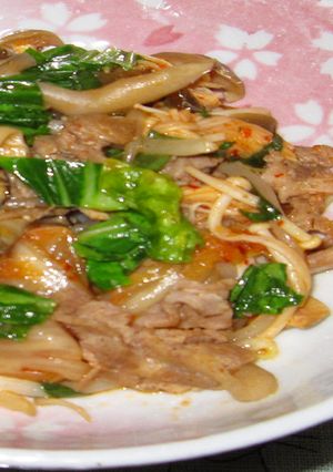 キムチの素で簡単!豚肉きのこ☆キムチ炒め-レシピのメイン写真