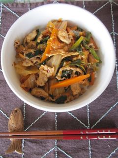 ガッツリ豚キムチ丼-レシピのメイン写真