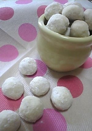 コロコロかわいい♡スノーボールクッキー-レシピのメイン写真