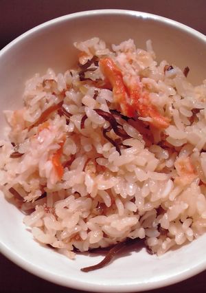塩こんぶとカニで炊き込みご飯-レシピのメイン写真