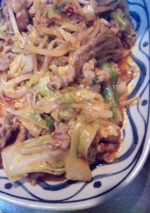 食べるラー油で簡単野菜炒めwithチーズ-レシピのメイン写真