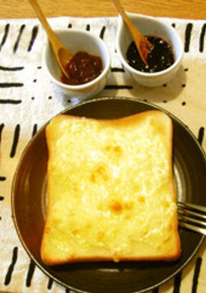 はちみつチーズトースト♪朝食の定番-レシピのメイン写真