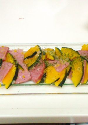 簡単♪かぼちゃとソーセージの蒸し焼き-レシピのメイン写真