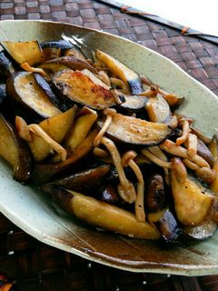 簡単♪なすとしめじの炒め物-レシピのメイン写真