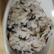 梅雨にぴったり♪さっぱり梅ひじきご飯
