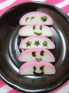 かまぼこを可愛くしちゃおう★キャラ弁に-レシピのメイン写真