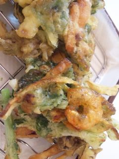 大根と人参の皮でかき揚げ☆節約エコ-レシピのメイン写真