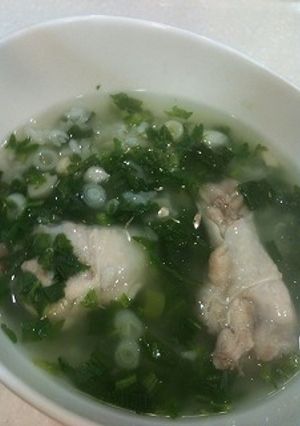 お家で簡単♪土鍋で骨付き鶏肉の薬膳粥-レシピのメイン写真