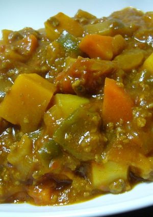 たっぷり野菜で優しい甘み♡ひき肉入カレー-レシピのメイン写真