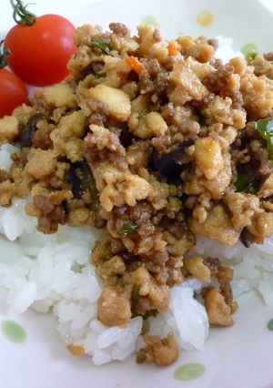 豆腐入り♡オイスターそぼろ丼-レシピのメイン写真