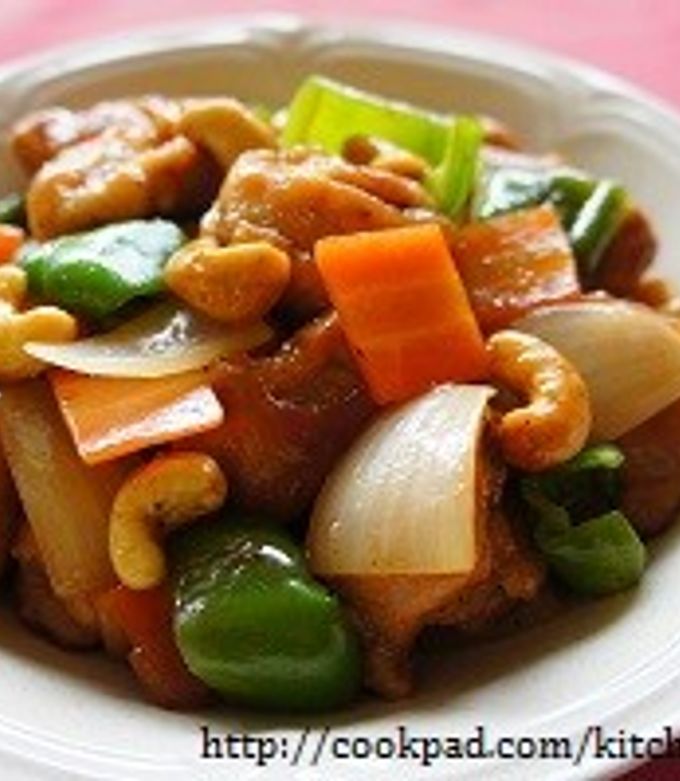 昭和レトロ 鶏肉とカシューナッツ炒め 食品サンプル 直径約26cm 町中華