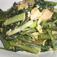ウンチェー(空心菜)の鶏肉にんにく炒め