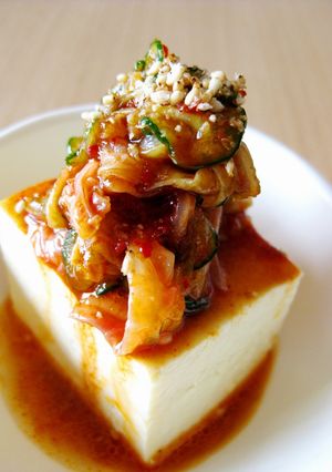 ゴマ香るキムチのせ冷や奴-レシピのメイン写真