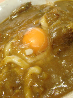 残りのカレーで超手軽☆釜玉風カレーうどん-レシピのメイン写真