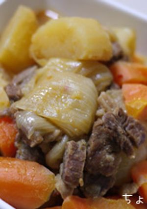 ヨシダグルメソースで「ピリ辛肉じゃが」-レシピのメイン写真
