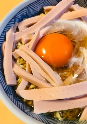 チキンラーメン●魚肉ソハムエッグ-レシピのメイン写真
