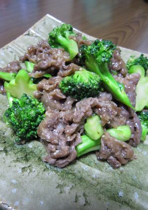 簡単♪牛肉とブロッコリーのオイスター炒め-レシピのメイン写真