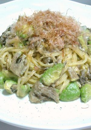 ランチ✿舞茸・アボカド・クリチーパスタ♪-レシピのメイン写真