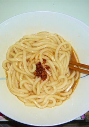 簡単!ピリ辛かまたまうどん-レシピのメイン写真