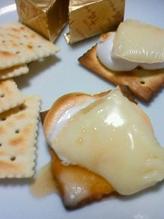 カマンベールチーズマシュマロクラッカー-レシピのメイン写真