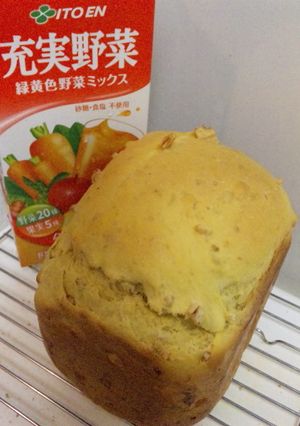 HBでくるみたっぷり野菜ジュースパン-レシピのメイン写真