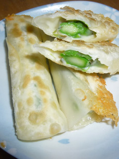 餃子の皮deアスパラ❤チーズ巻き-レシピのメイン写真