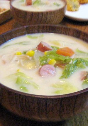 キャベツと牛乳de豚汁　「キャベとん」　-レシピのメイン写真