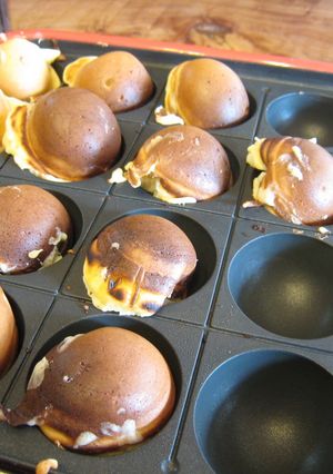 たこ焼き器で♪ふわころぼぅるホットケーキ-レシピのメイン写真