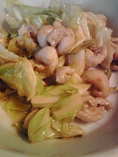 ピリ辛☆鶏皮とキャベツのラー油炒め-レシピのメイン写真
