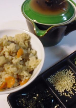 鳥肉の旨味たっぷり♪炊き込みご飯！-レシピのメイン写真