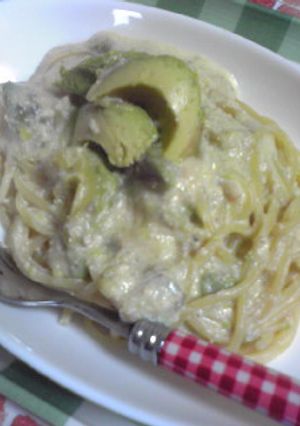 豆乳で★ｱﾎﾞｶﾄﾞ&明太子のﾊﾟｽﾀ-レシピのメイン写真