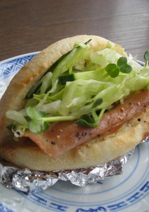 甘辛焼豚風味マフィンサンド-レシピのメイン写真