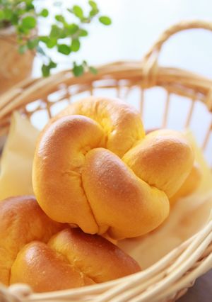 野菜ジュースdeヘルシーお花パン-レシピのメイン写真