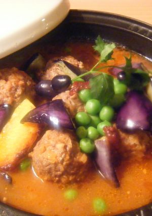 ナッツ入り肉だんごの煮込み♡タジン鍋で-レシピのメイン写真
