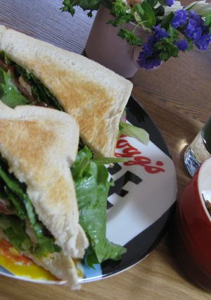 BLT＋アボガドチーズサンドイッチ-レシピのメイン写真