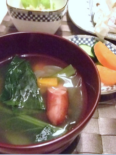 ウインナーと小松菜のコンソメスープ-レシピのメイン写真