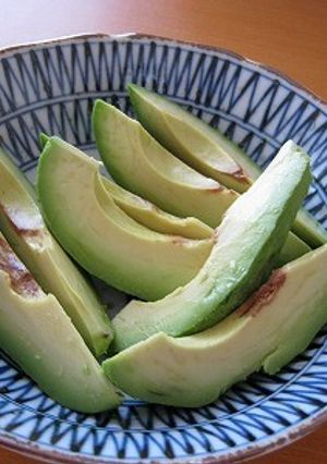 アボカド美味しい食べ方（マヨわさび醤油）-レシピのメイン写真