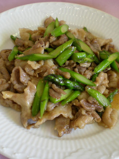 アスパラと、ブタ肉の炒め物-レシピのメイン写真