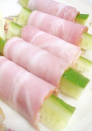 切って巻くだけ☆ベーコンきゅうり-レシピのメイン写真