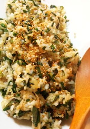 食べるラー油で！ニラたっぷり炒飯-レシピのメイン写真