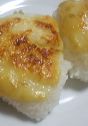 簡単♡うまっ♡味噌マヨ焼きおにぎり-レシピのメイン写真