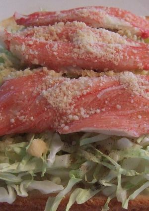 カニカマとキャベツのシンプルトースト-レシピのメイン写真