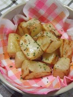 超簡単☆ガーリック風味のローストポテト-レシピのメイン写真