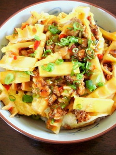 ピリ辛たけのこの玉子丼!-レシピのメイン写真