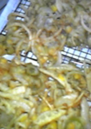 そら豆・コーン・新玉葱のサックリかき揚げ-レシピのメイン写真