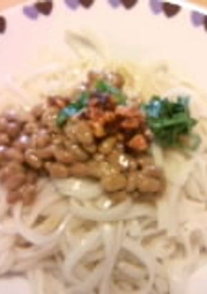 ピリ辛ぶっかけ納豆うどん-レシピのメイン写真