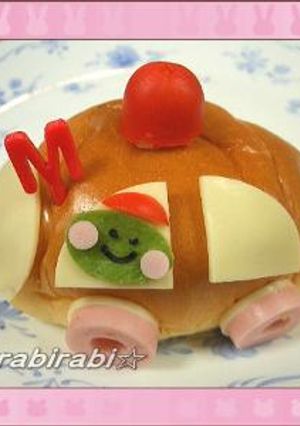 【キャラパン】ロールパンｄｅパトカー-レシピのメイン写真